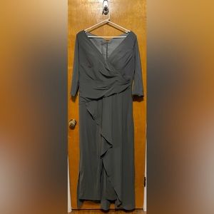 NWT!! Charcoal gray pants suit, size 16
